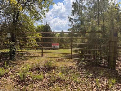 Welcome to an exceptional 420+/- acre ranch in Western Arkansas - photo 46