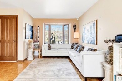 Additional listing photo 1