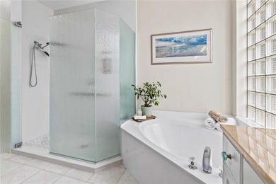 This exquisite, furnished, single-family residence embodies - photo 10