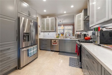 Modern Sorrento Mesa Townhome with 2-Car Garage + Resort-Style - photo 12