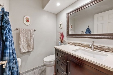 Modern Sorrento Mesa Townhome with 2-Car Garage + Resort-Style - photo 14