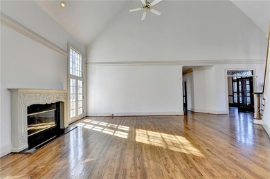Nestled within the prestigious, guard-gated enclave of St Ives - photo 8