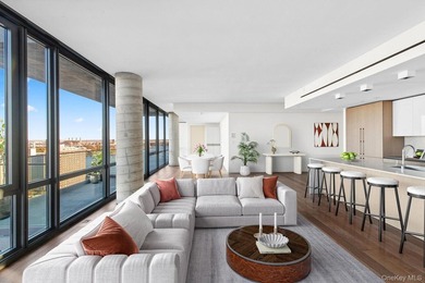 A Sanctuary in the Sky: Exquisite Full-Floor Penthouse with 3 - photo 1