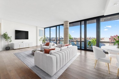 A Sanctuary in the Sky: Exquisite Full-Floor Penthouse with 3 - photo 3