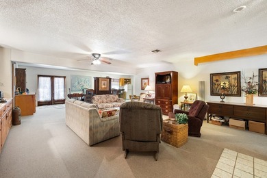 Located in the heart of Stonewall, Texas, this exceptional 10 - photo 8