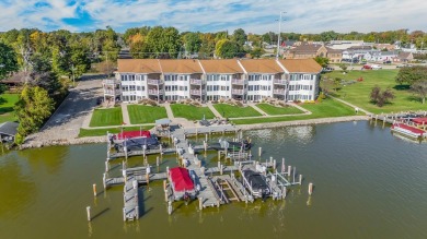 Wolf River Condo For Sale in Winneconne Wisconsin