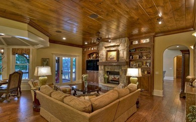 Set along the pristine shores of Lake Blue Ridge and just - photo 12