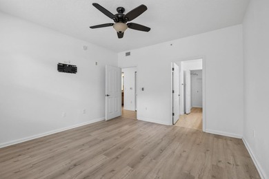 Rare Ground-Floor End Unit w/One-Car Garage In The Heart Of - photo 12