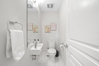 WATERFRONT 3 bed/2.5 bath townhome in Polygon's Beaufort Landing - photo 16