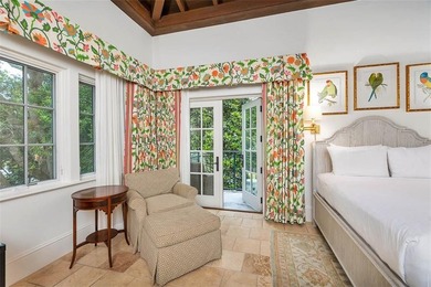 This nature view end unit comes fully furnished, and has a great - photo 18