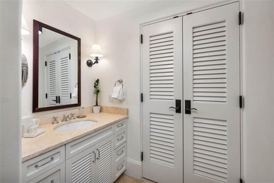This nature view end unit comes fully furnished, and has a great - photo 19