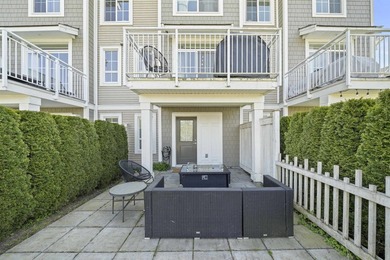 WATERFRONT 3 bed/2.5 bath townhome in Polygon's Beaufort Landing - photo 26