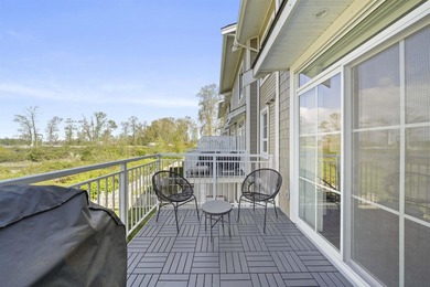 WATERFRONT 3 bed/2.5 bath townhome in Polygon's Beaufort Landing - photo 27