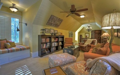 Set along the pristine shores of Lake Blue Ridge and just - photo 27