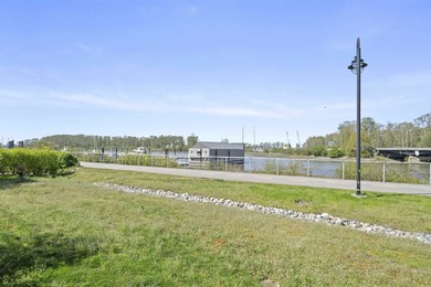 WATERFRONT 3 bed/2.5 bath townhome in Polygon's Beaufort Landing - photo 32
