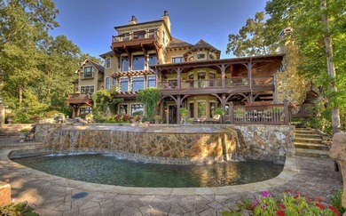 Set along the pristine shores of Lake Blue Ridge and just - photo 42