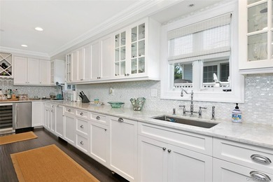 A rare opportunity to own one of Long Beach's most magnificent - photo 9