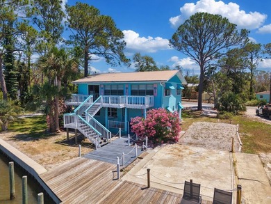 Welcome to your slice of island paradise in Cedar Key! This - photo 3