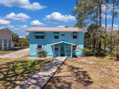 Welcome to your slice of island paradise in Cedar Key! This - photo 5