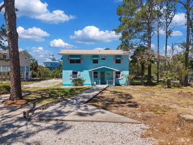 Welcome to your slice of island paradise in Cedar Key! This - photo 6