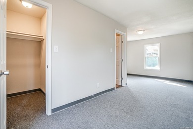 Fully Renovated Home in Jefferson Terrace - Move-In Ready with - photo 33