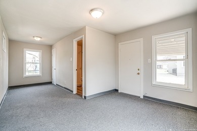 Fully Renovated Home in Jefferson Terrace - Move-In Ready with - photo 34