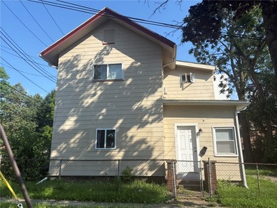 Another Rockin' Rochester Property! What an outstanding - photo 2