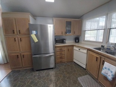 Neighboring property also available for purchase! Welcome to - photo 11