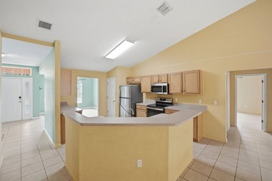Spacious 4-bedroom, 3-bath home ideally located just minutes - photo 11