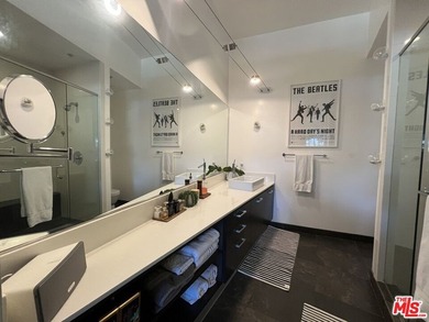 Welcome to Steel Lofts, one of the Marina Arts District's most - photo 13