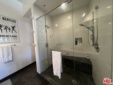 Welcome to Steel Lofts, one of the Marina Arts District's most - photo 14