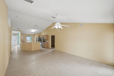 Spacious 4-bedroom, 3-bath home ideally located just minutes - photo 16