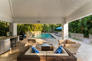 Enter the bougainvillea-lined gates of Casa Feliz, a private - photo 17