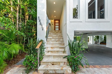 Enter the bougainvillea-lined gates of Casa Feliz, a private - photo 19