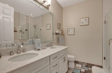 Modern, Move-In Ready Townhome in Central Park - Low HOA, Prime - photo 21