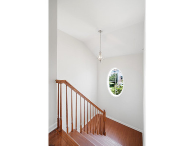 Welcome home to this spacious 3-bedroom, 3.5-bath townhouse - photo 21
