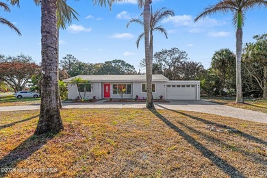 Welcome to this gorgeous 4 bedroom 2 bathroom home loaded with - photo 22
