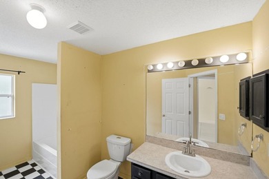 Spacious 4-bedroom, 3-bath home ideally located just minutes - photo 24