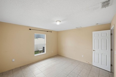 Spacious 4-bedroom, 3-bath home ideally located just minutes - photo 30