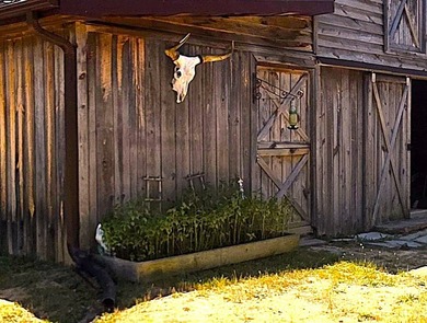 Priced to Sell Quick! Acreage, home, barn, and lake life! This - photo 36