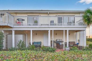 This beautiful 3BR, 3BA townhouse is truly a rare find. The 2nd - photo 8
