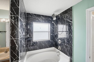 Spacious 4-bedroom, 3-bath home ideally located just minutes - photo 40
