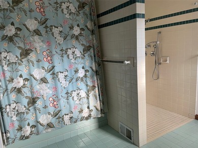 Large home with open living space in desirable SW Millcreek