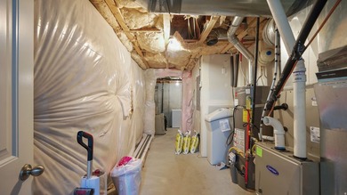 Beautiful home features recently installed LVP (Luxury Vinyl - photo 23