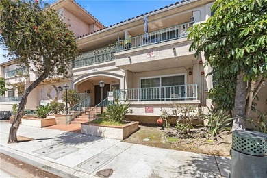 Welcome to this bright and inviting top-floor condominium in one - photo 28