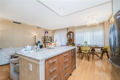 Oceana Condominium & Club
Corner 2BR / 2BT

4th Floor 

