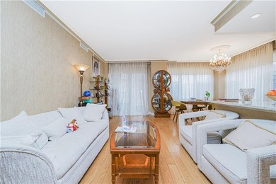 Oceana Condominium & Club
Corner 2BR / 2BT

4th Floor 

