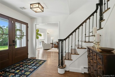 Discover the perfect blend of charm, comfort, and convenience in - photo 8