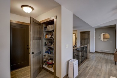 Custom C & M Jackson Model Home that's high-end and full of - photo 11