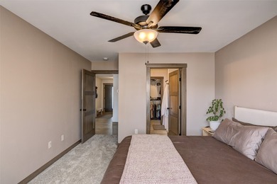 Custom C & M Jackson Model Home that's high-end and full of - photo 15